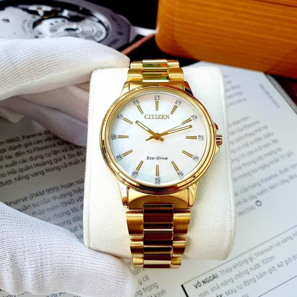 Citizen Limited Edition 18k Gold Ladies Watch!! - Picture 3 of 5